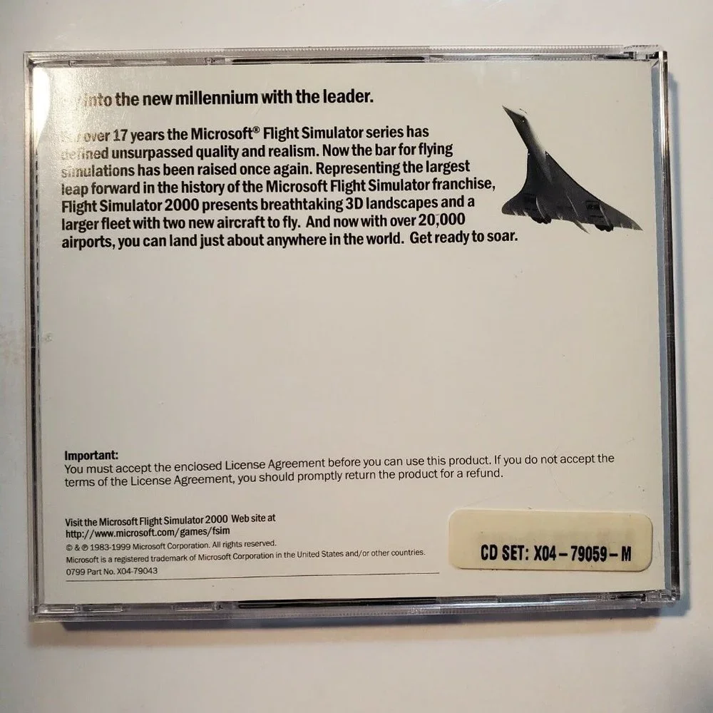 Microsoft flight simulator 2000 Pilots Handbook and CD ROM (2)